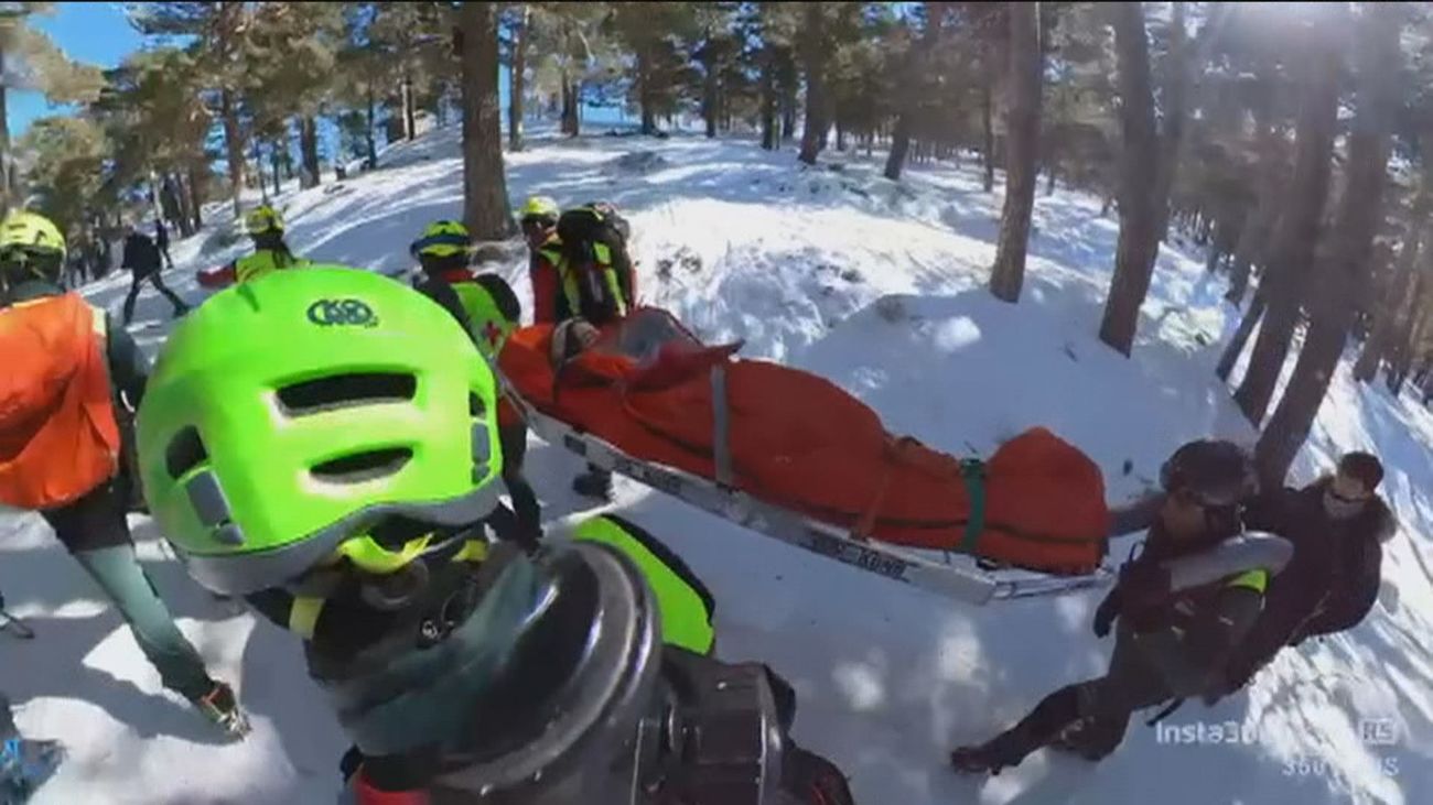 Rescatan a una mujer en La Granja tras un accidente de trineo