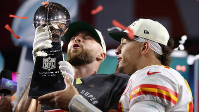 Los Chiefs conquistan de remontada el Super Bowl ante los Eagles por 35-38