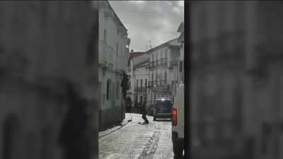 Detenido un supuesto maltratador que saltó por un balcón para intentar huir