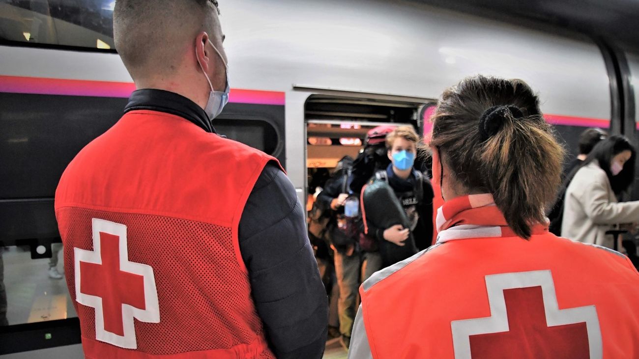 Perfiles a los que ofrece empleo Cruz Roja Madrid