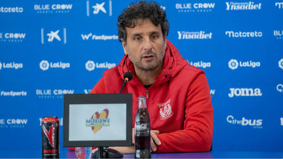 Idiakez tras perder con el Racing: "Ojalá a mi me arbitren así en casa siempre"