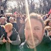 Jorge Villar, el concejal del PSOE de Cáceres que acudió a la protesta en defensa de la sanidad pública madrileña y que se le ha vuelto en contra