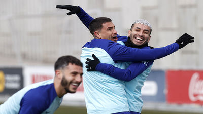 Simeone prueba con Correa por Morata