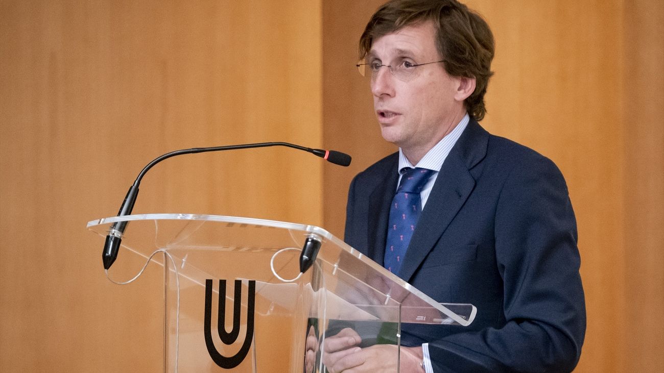 Almeida solicita al Gobierno "solución e inversiones" a los problemas de Cercanías