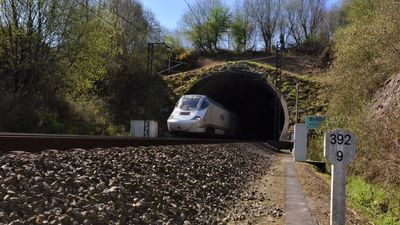 Renfe ocultó durante dos años el fallo de los túneles en Cantabria y Asturias al BEI