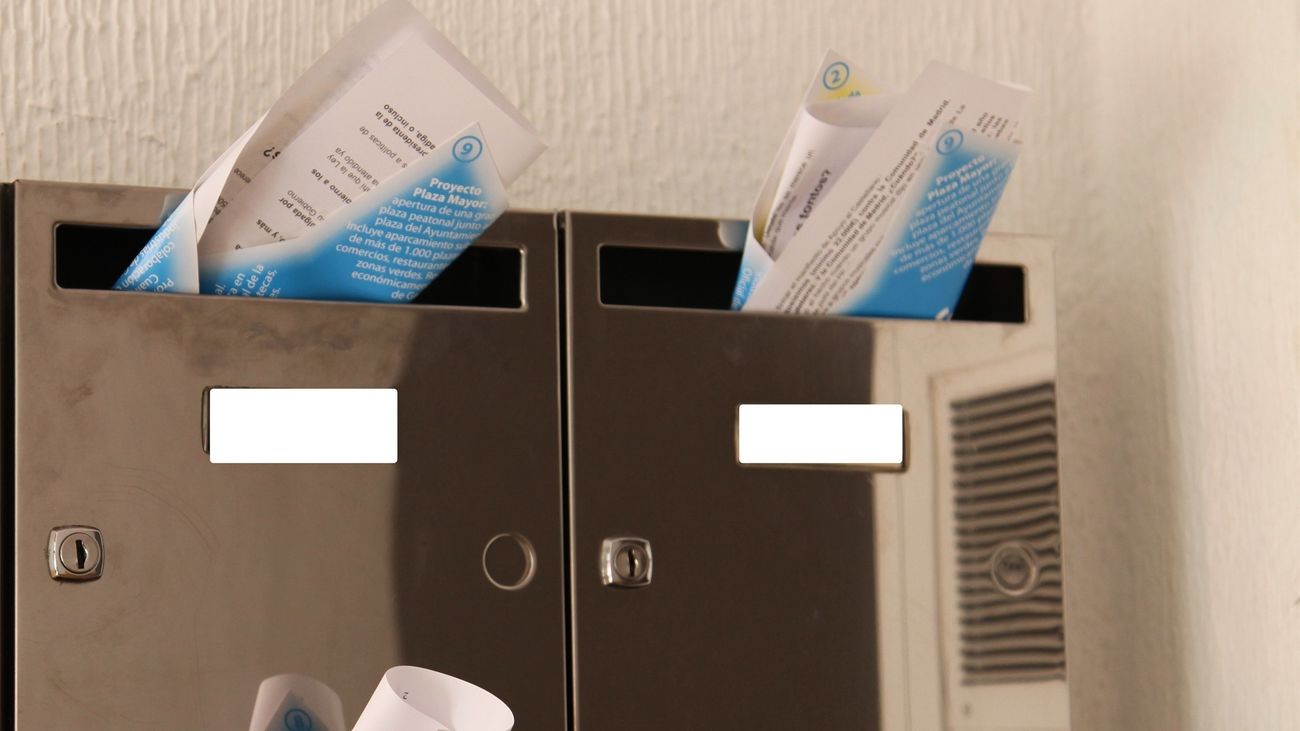 Buzones con propaganda electoral