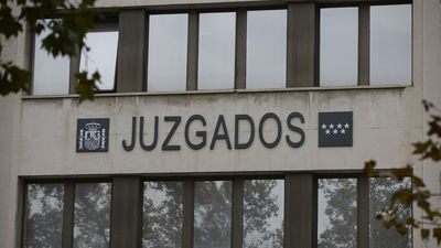 Justicia y los letrados de la Administración en huelga se citan este jueves