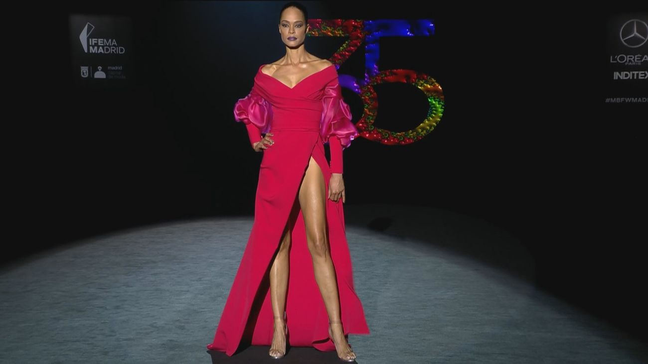 El diseñador Hannibal Laguna ensalza la cultura española en la Fashion Week Madrid