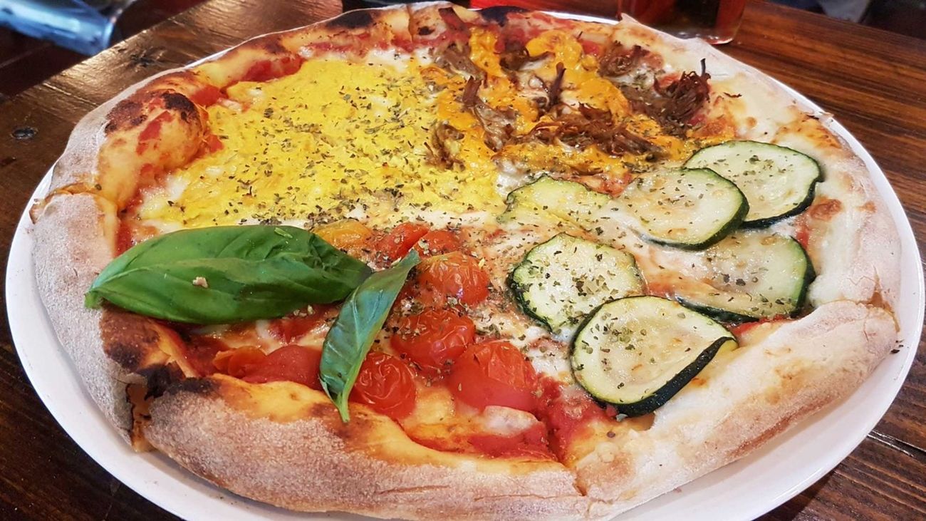 Este restaurante reúne hasta 10 sabores en solo 3 pizzas