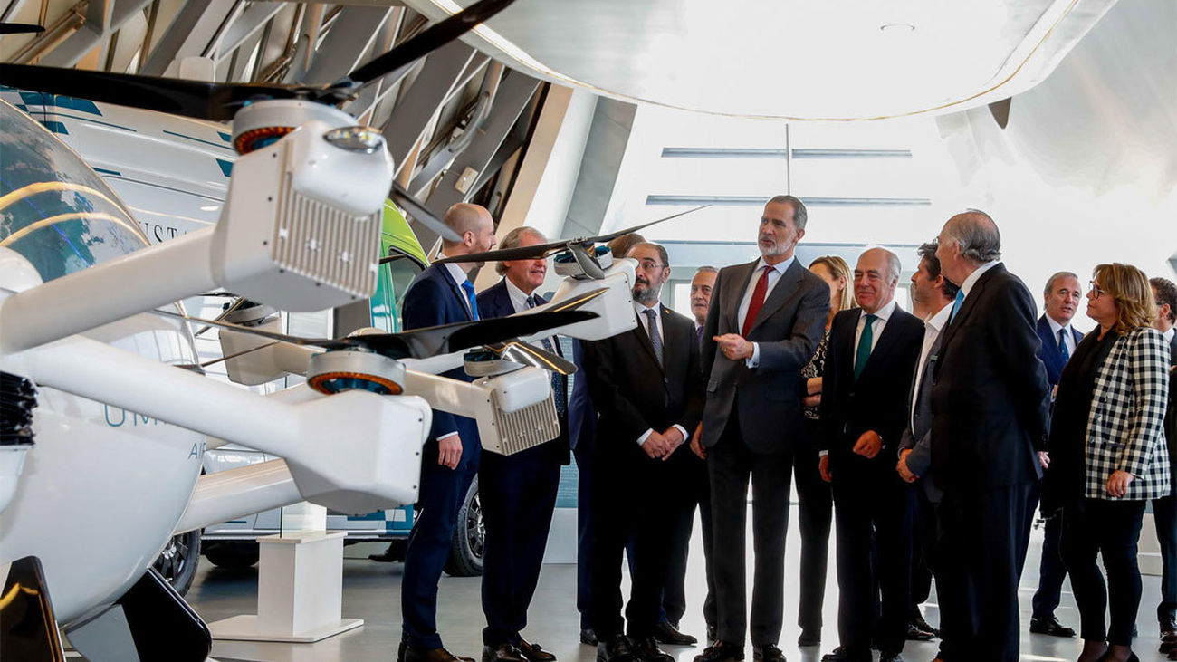 El rey inaugura en Zaragoza el Mobility City