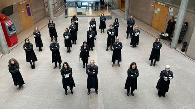 Se cumple un mes de huelga y los letrados acusan al ministerio de haberles "engañado"