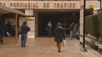 Colapso en las jefaturas de tráfico por la falta de personal