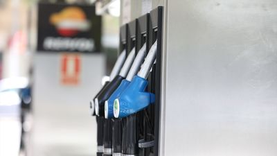 Los precios repuntan en marzo hasta el 3,2%: suben sobre todo la gasolina y la luz