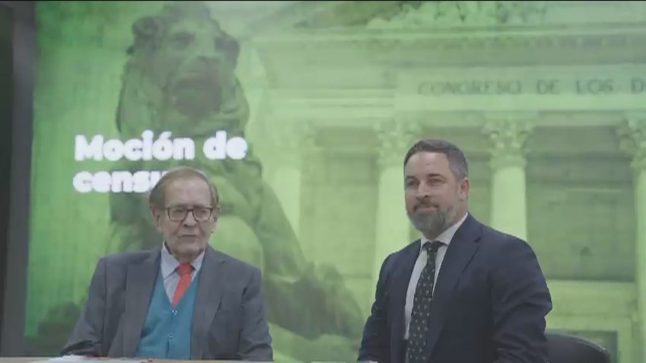 Feijóo confirma la abstención del PP en la moción de Vox, un "show" que dará una victoria a Sánchez