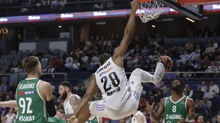 Yabusele ante el Zalgiris / EFE