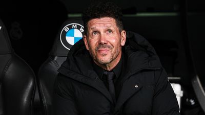Simeone, sobre la roja a Correa: "Si expulsas por eso, no quedarían jugadores en el campo"