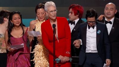 'Todo a la vez en todas partes' sigue sumando puntos para ser la favorita en los Oscar 2023