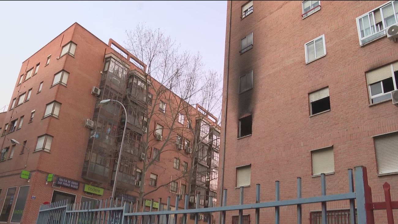 Una colilla mal apagada, origen del incendio que mató a dos personas en Entrevías