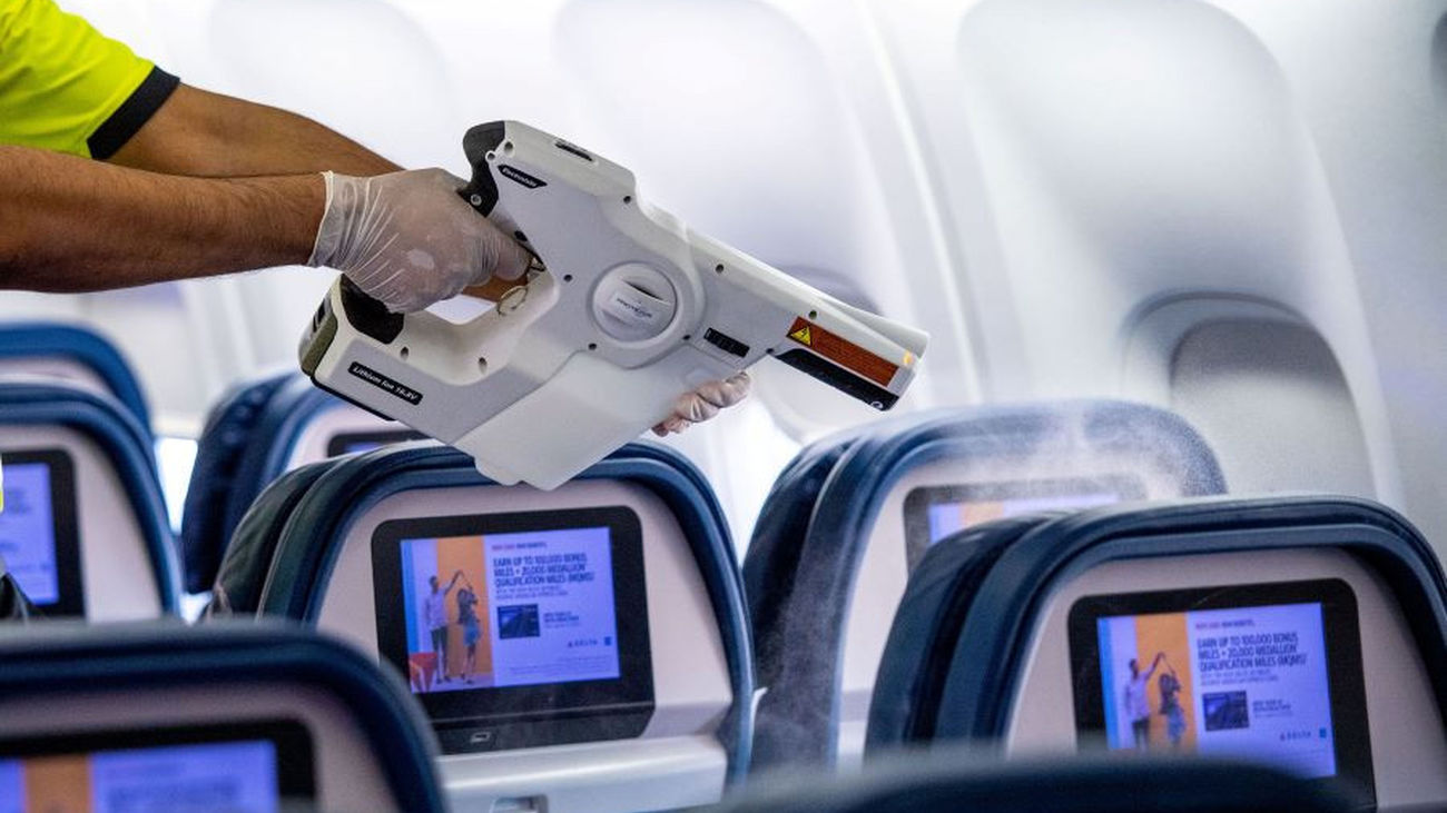 Ofrecen 180 puesto de trabajo en el aeropuerto para limpieza, carretilleros y acompañamiento de pasajeros