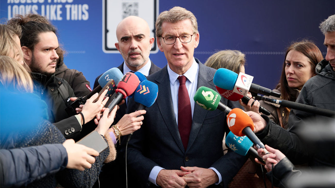 Feijóo, sobre la marcha de Ferrovial: "Nunca un Gobierno dañó tanto la reputación del empresario español"