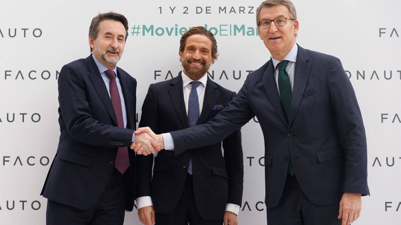 Feijóo tilda de "fracaso" el Perte del vehículo eléctrico y pide incentivar la renovación del parque de coches español