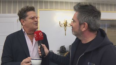 Carlos Vives celebra sus 30 años en la música con nuevo disco