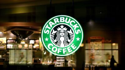 Un juez de EEUU condena a Starbucks por dificultar la creación de sindicatos