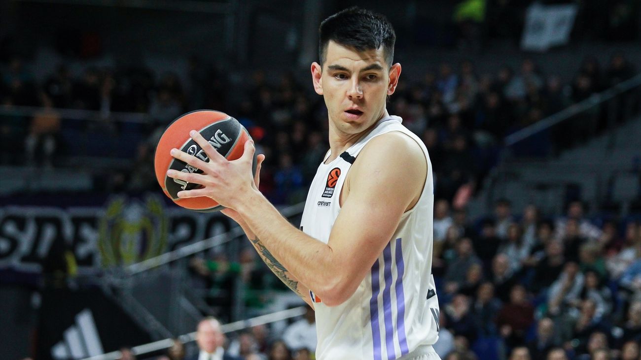 Deck amplía su vinculación con el Real Madrid hasta 2028