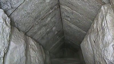 ¿Está la cámara funeraria de Keops al otro lado del pasadizo recién descubierto en la gran pirámide?