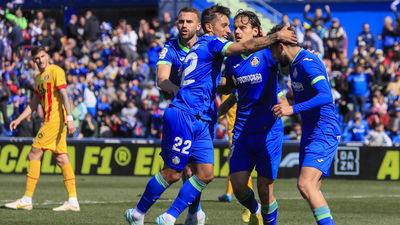 El Getafe gana 3-2 al Girona y sale del descenso