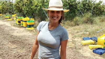 La agricultora 'Carmelita Flow' a Irene Montero: "Vente un día a trabajar al campo"