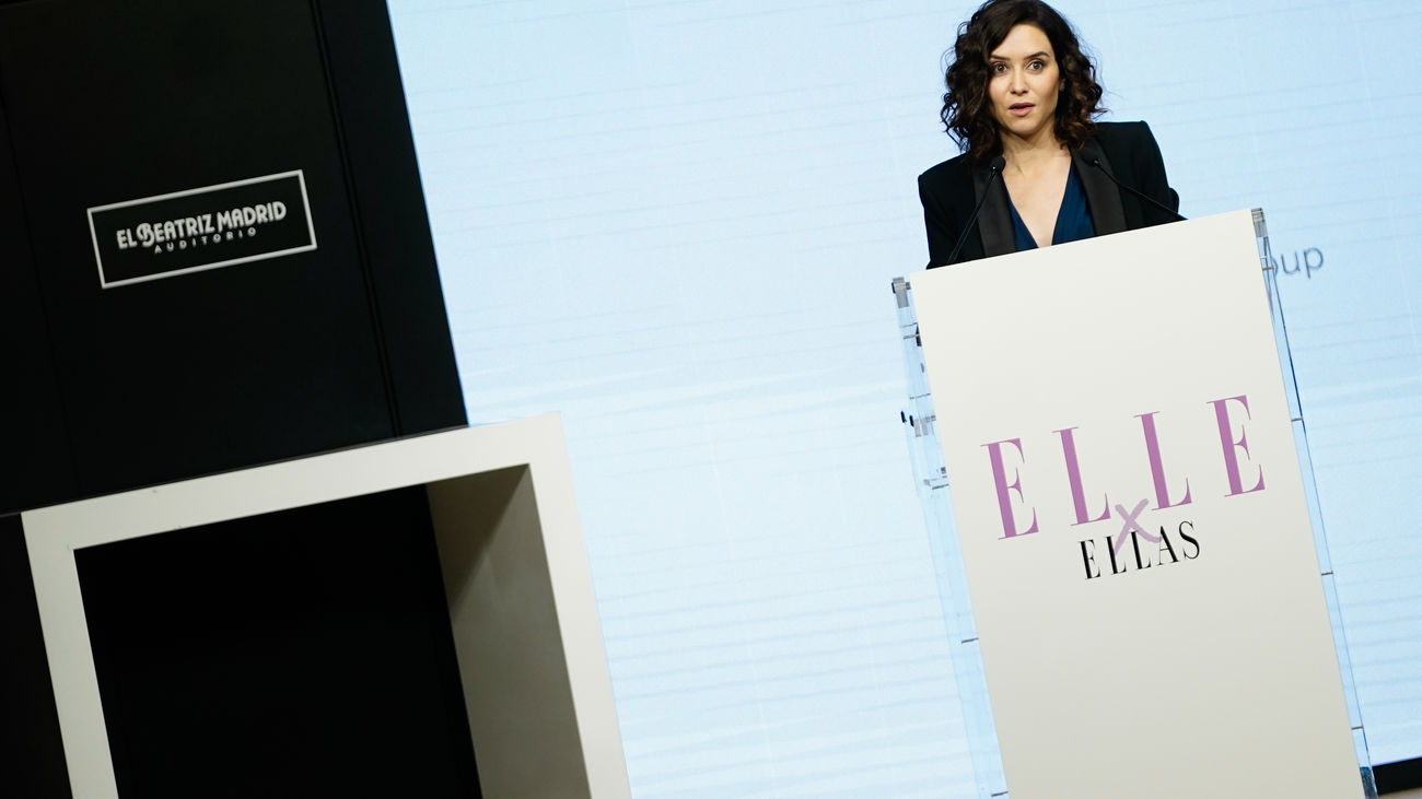 Ayuso celebra que las mujeres tengan "su sitio" por "mérito y esfuerzo"