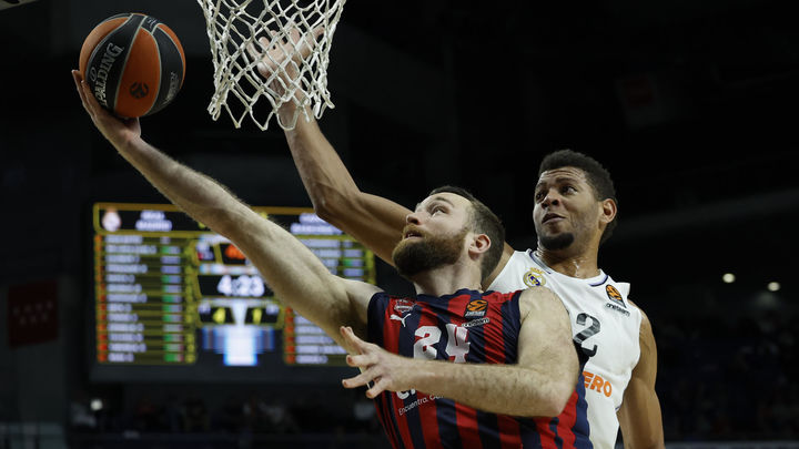Tavares ante el Baskonia / EFE