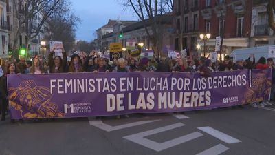 Gritos de Montero dimisión en la manifestación del Movimiento Feminista de Madrid