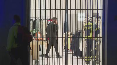 Un incendio obliga a desalojar el Zara de Plaza de España