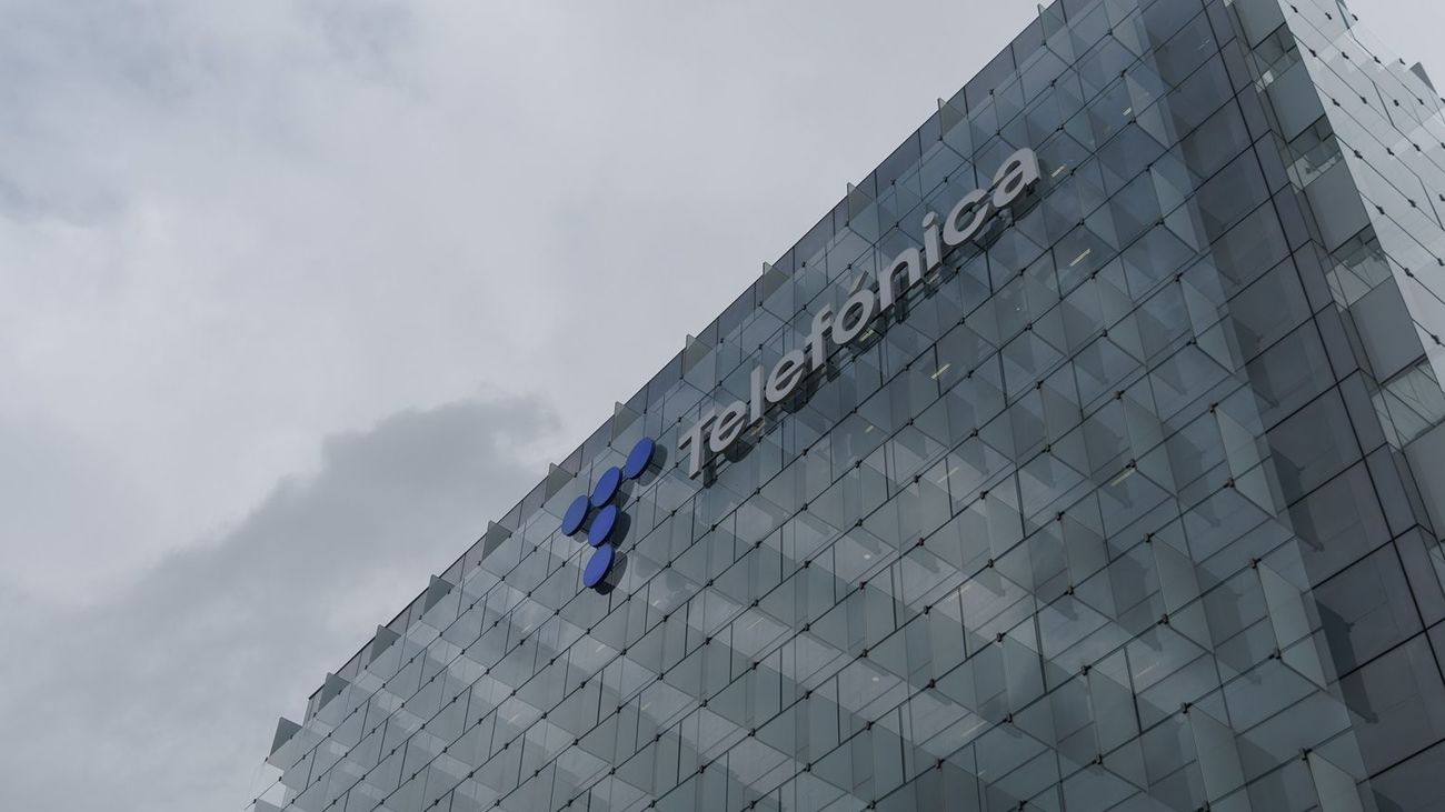 La CNMC multa a Telefónica con 6 millones de euros por incumplir compromisos