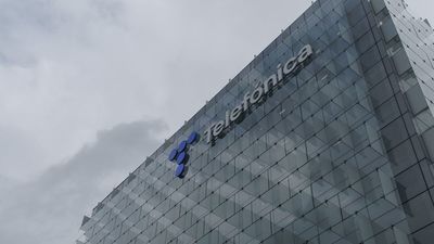 La CNMC multa a Telefónica con 6 millones de euros por incumplir compromisos