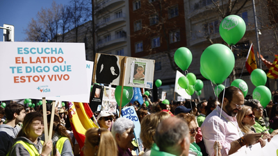 Miles de personas se manifiestan en Madrid para gritar Sí a la Vida