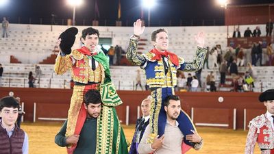 Gran faena de Calerito a un encastado toro de Concha y Sierra en Torres de la Alameda