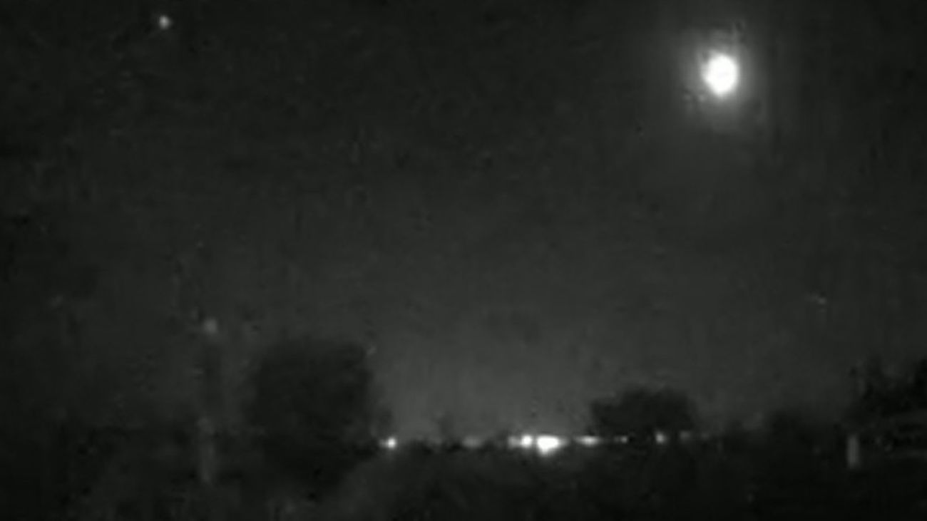 Bola de fuego sobre Madrid y Segovia