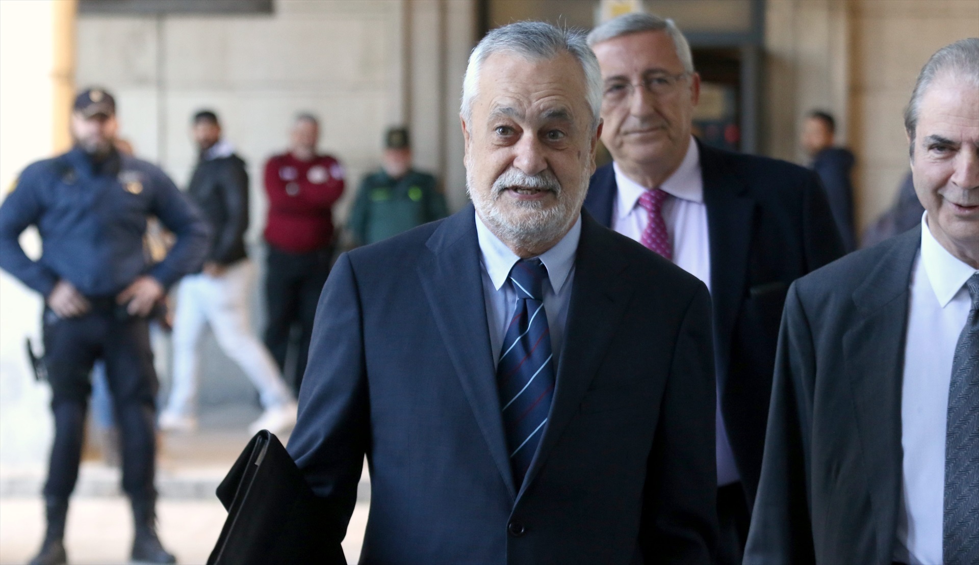 La Audiencia de Sevilla remite a las partes el informe sobre si Griñán puede ser tratado en prisión