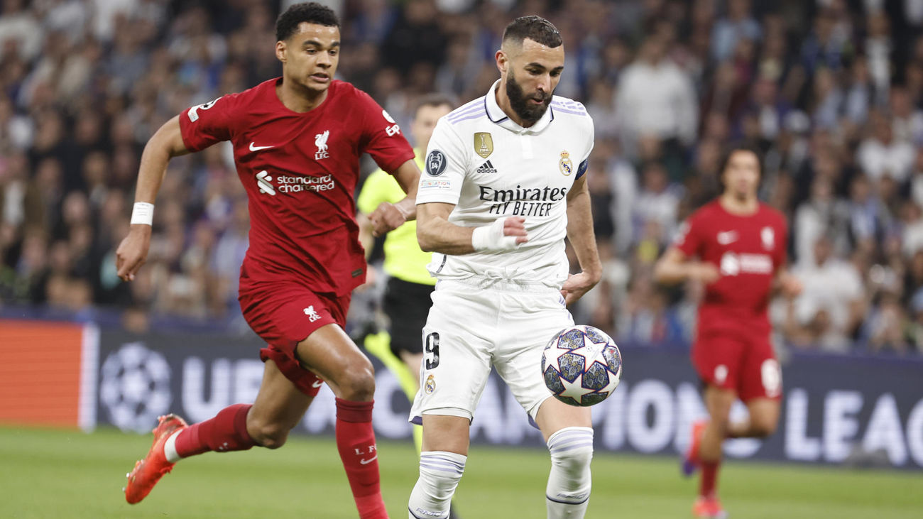 Benzema, titular ante el Liverpool en un once con Nacho y Camavinga