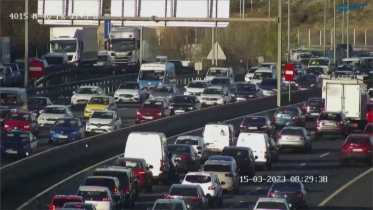 Un accidente en la M-40 provoca fuertes retenciones a la altura de Mercamadrid