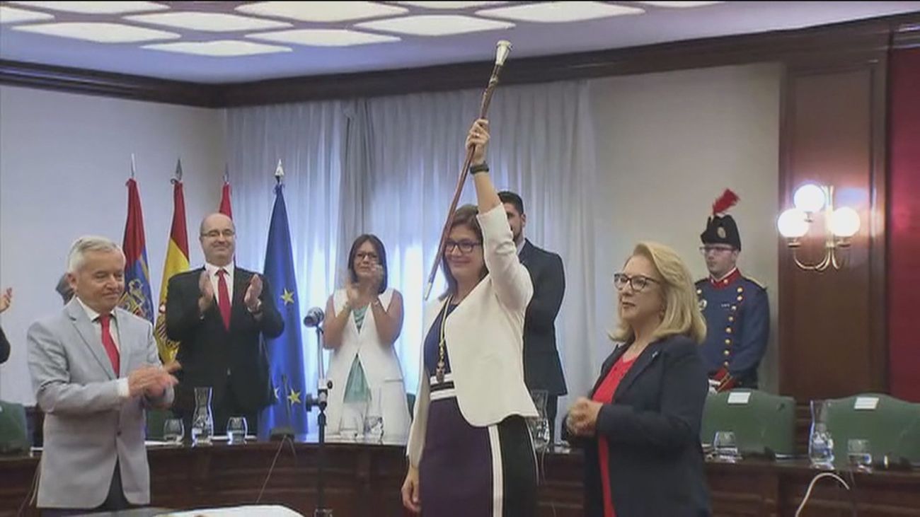 Mónica García y Juan Lobato se reprochan la actitud de sus partidos en el caso ITV de Móstoles