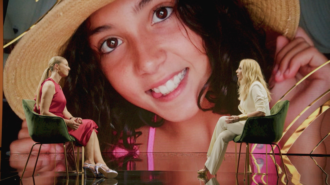 Marta Sánchez y su hija Paula Cabanas: “Solo me ha acompañado en tres o cuatro conciertos”