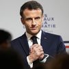 Macron aprueba por decreto su polémica reforma de las pensiones y abre una crisis en Francia