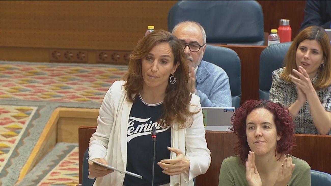 Mónica García, obligada a rectificar: ella también cobra el bono social térmico