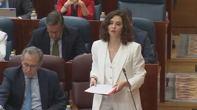 Ayuso le dice a Mónica García que debería "pedir disculpas" a Ossorio y que "sea coherente"