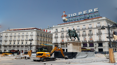 Carlos III se 'cambia de acera'