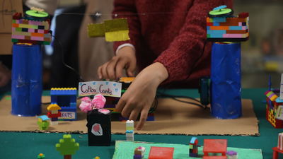 Sondeo: El 63% ve bien que los colegios públicos abran en días no lectivos para facilitar la conciliación